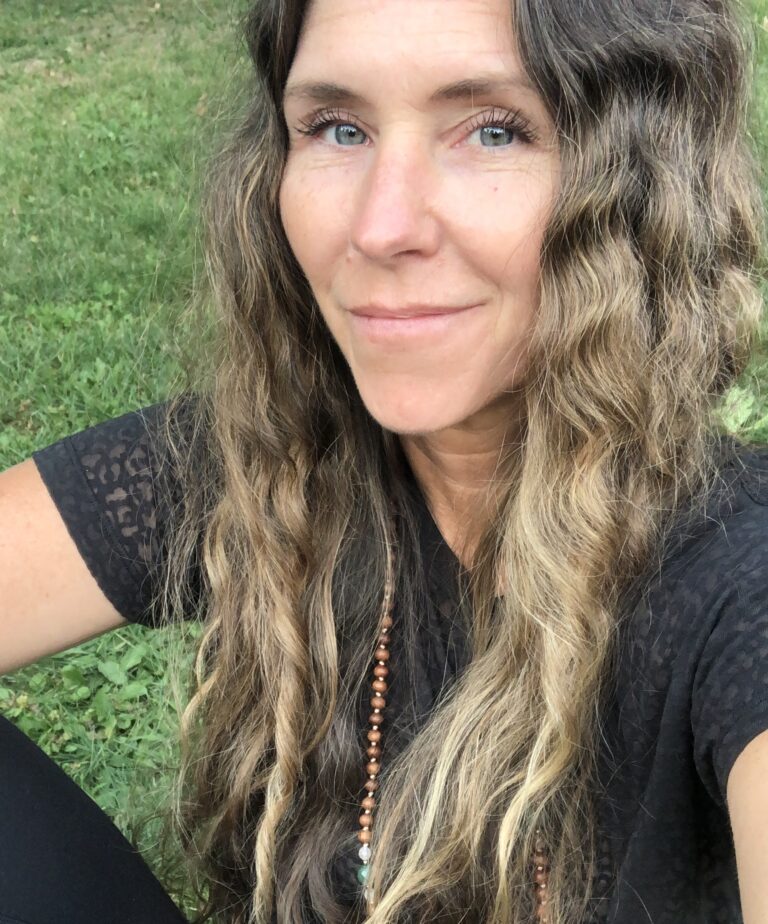 86969912 481B 4E7C A97E A6C4D8915948 768x924